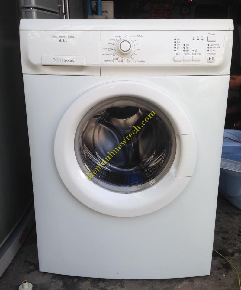 Máy giặt Electrolux EWF85661